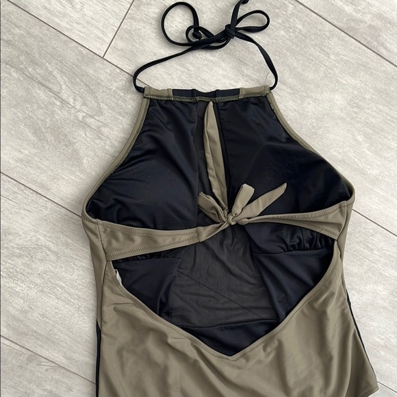 CUPSHE Halter One Piece Swimsuit in Black and Olive Mesh Cut-Out, Size XXL - Picture 7 of 10
